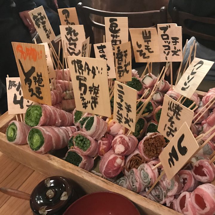 話題の博多グルメを東京都内で ボリューム満点な 野菜巻き串 がアツい Retrip リトリップ