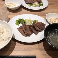 東京駅周辺でお肉ランチが食べたい時に訪れてほしい おすすめスポット15選 Retrip リトリップ