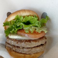 ご当地バーガーを食べ尽くせ 個性派5大バーガー大集合 関東 Retrip リトリップ