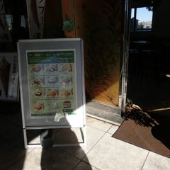 ご当地バーガーを食べ尽くせ 個性派5大バーガー大集合 関東 Retrip リトリップ