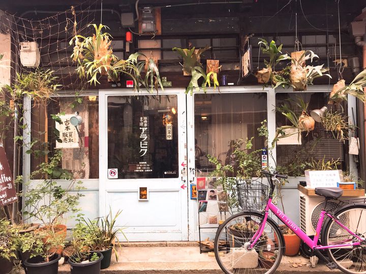 本×コーヒーでリラックス。大阪で行きたい話題の「ブックカフェ」11選