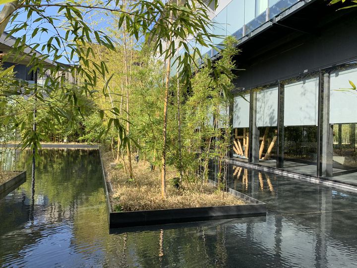 中古】 全国のリゾートホテル たまには贅沢に休暇を過ごしたい