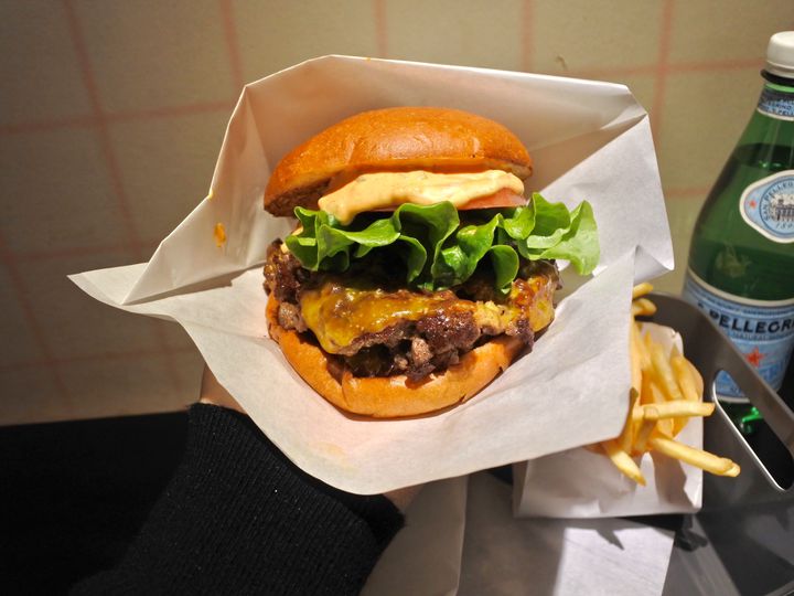 肉肉肉 東京都内でパティにこだわり抜いたハンバーガーを食べられるお店10選 Retrip リトリップ