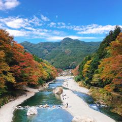 東京都内とは思えない絶景 御岳渓谷 の紅葉はため息がでるほど美しい Retrip リトリップ