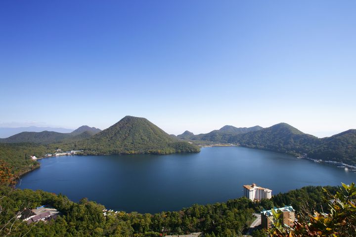 天空の湖 で避暑ドライブ旅 日本全国の高地にある絶景の湖13選 海外編2選 Retrip リトリップ 天空の湖 で避暑ドライブ旅 日本全国の高地にある絶景の湖13選 海外編2選 Retrip リトリップ