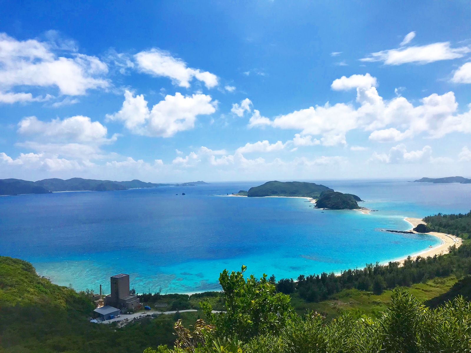 沖縄の離島をまとめてみました。あなたを癒してくれる美しい11の島々 | RETRIP[リトリップ]