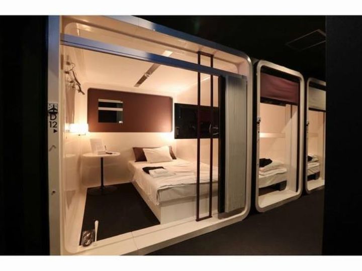 カプセルホテルの概念を覆す 女性も安心の First Cabin とは Retrip リトリップ