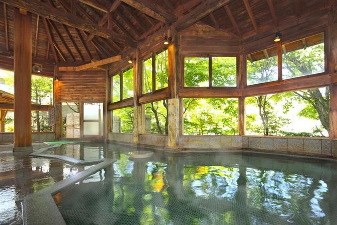 日本の名湯「草津温泉」！一度は泊まりたいの人気温泉旅館10選