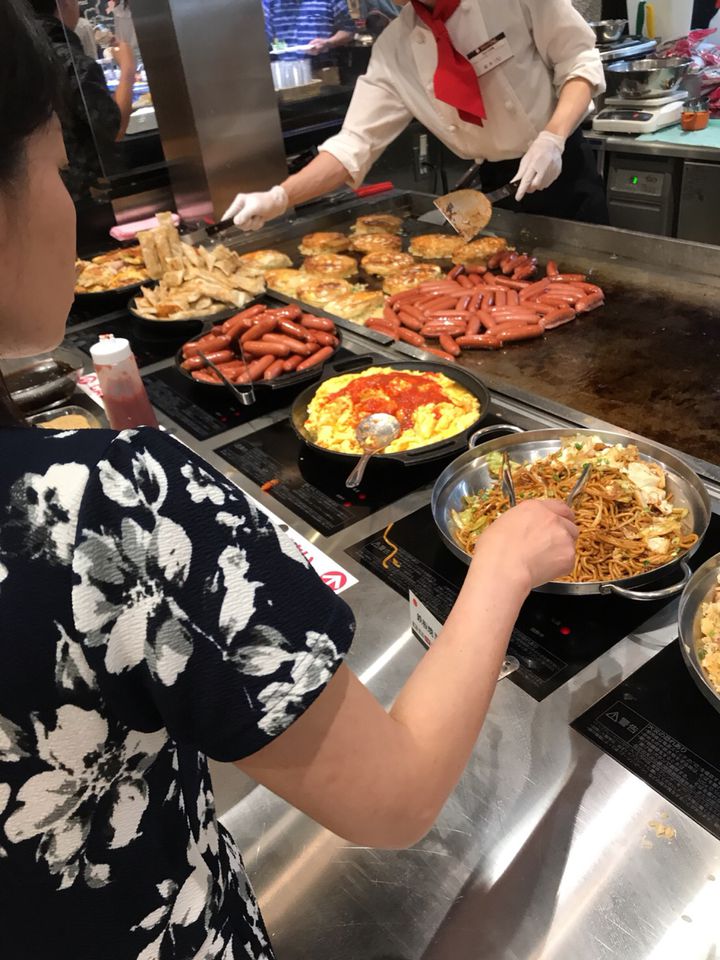 【中古】 福岡安い！おいしい！食べ放題・バイキングこだわり徹底ガイド/メイツユニバーサルコンテンツ/月刊はかた編集室 中古】 福岡安い！おいしい！食べ放題・バイキングこだわり徹底