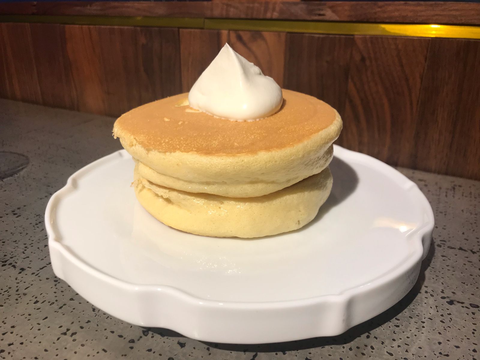 至福のとろとろ新食感 銀座 椿サロン のパンケーキが今すぐ食べたい Retrip リトリップ