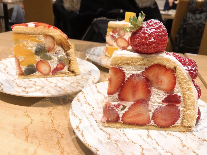 盛りすぎて下が見えない フルーツたっぷり な東京都内のパンケーキ7選 Retrip リトリップ