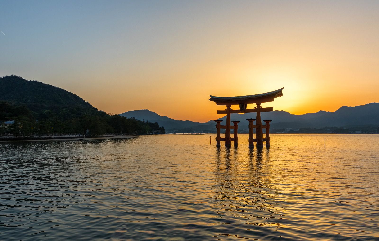 6枚目の画像 日本三景 国内外問わず人気 海の上にたたずむ安芸の宮島 厳島神社 Retrip リトリップ 6枚目の画像 日本三景 国内外問わず人気 海の上にたたずむ安芸の宮島 厳島神社 Retrip リトリップ