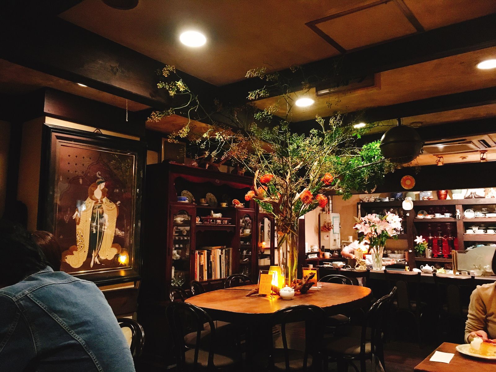 一人一人に合わせた一杯を 渋谷のレトロな喫茶店 茶亭 羽當 で大人な休日を Retrip リトリップ