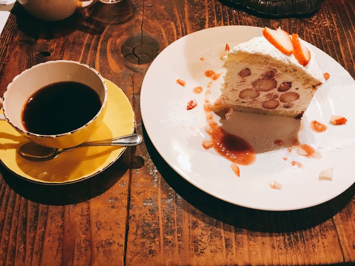 新宿でホッと一息 幻のショートケーキ が味わえる隠れ家カフェが素敵すぎる Retrip リトリップ