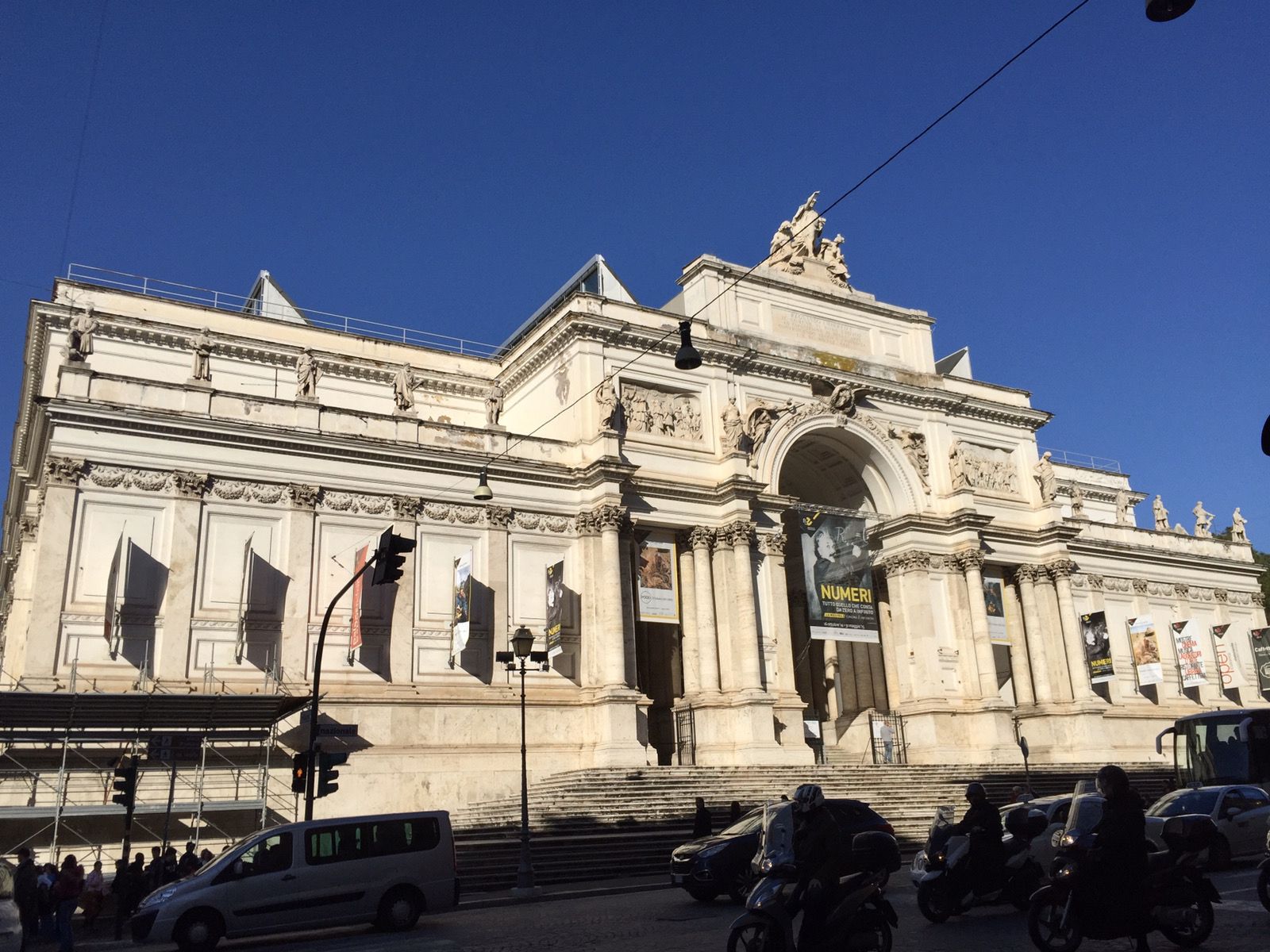 Palazzo Delle Esposizioni Retrip リトリップ