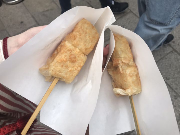 最高のぶらり食べ歩き 京都 嵐山で外せない 食べ歩きグルメ はこれだ Retrip リトリップ